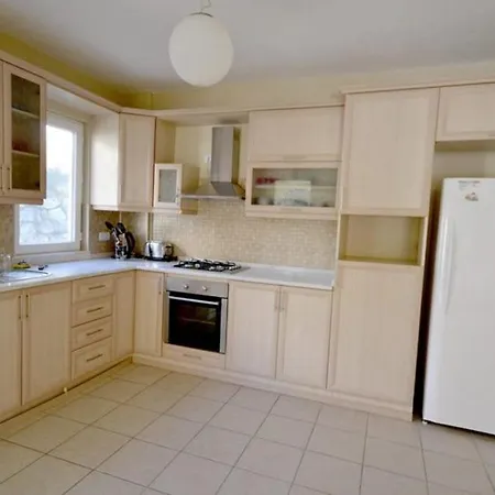 Vila Imagine Renting Your Own Luxury Villa Lakestone 4